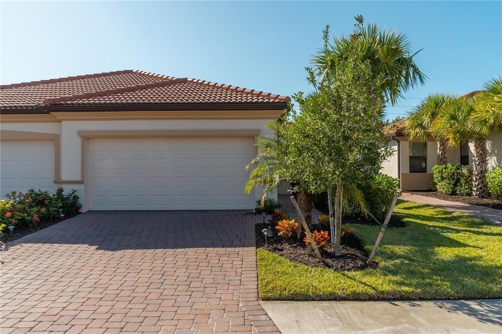 Foto principal - 9893 Haze Dr