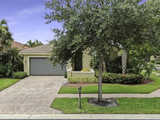 Building Photo - 9580 Tivoli Isles Blvd