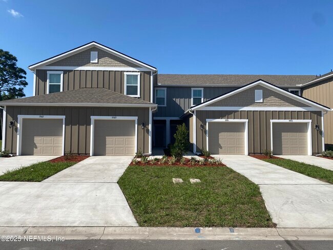 Foto del edificio - 9589 Mira Loma Dr