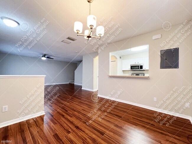 Foto del edificio - 3 br, 2.5 bath Townhome - 7356 E Bank Dr