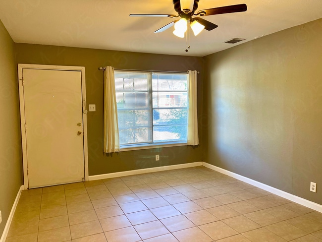 Foto del edificio - Edgebrook