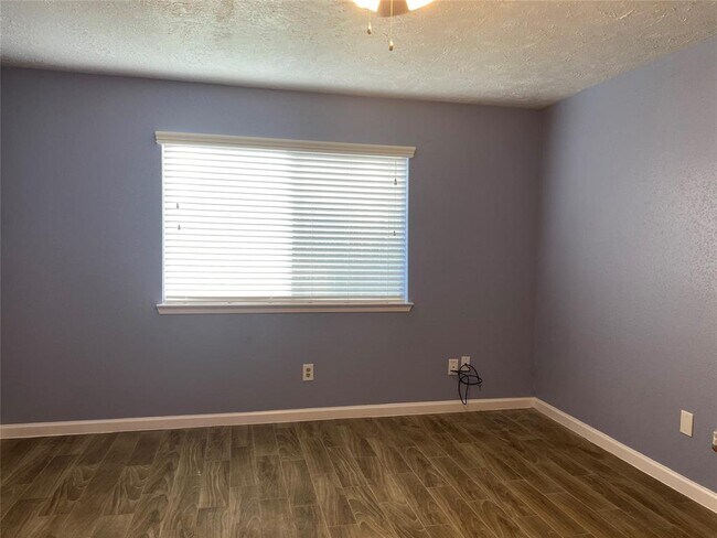 Foto del edificio - 9418 Clipperwood Pl