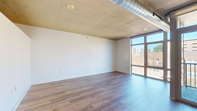 Interior Photo - View 14