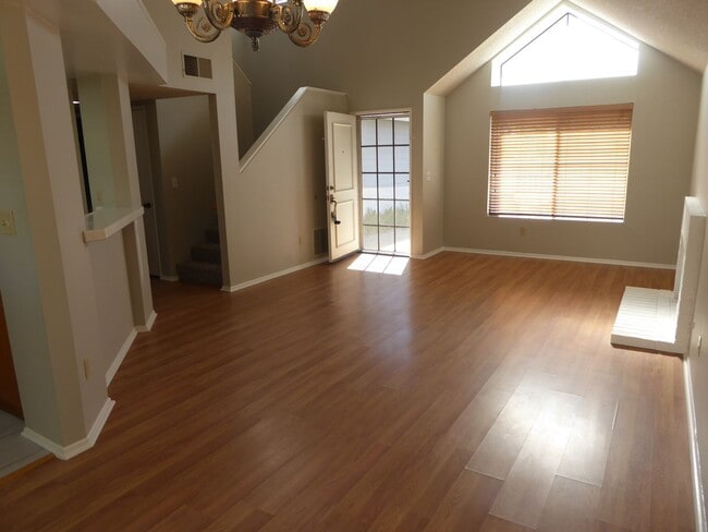 Building Photo - COMING SOON! Live Oaks Community 3 Bedroom...