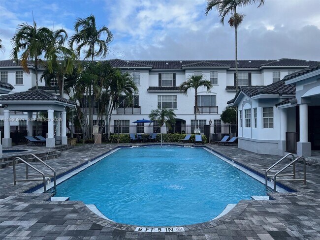 Foto del edificio - 781 SW 148th Ave