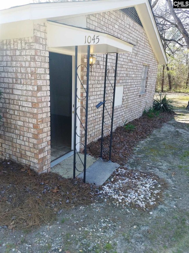 Building Photo - 1045 Reynord Cir