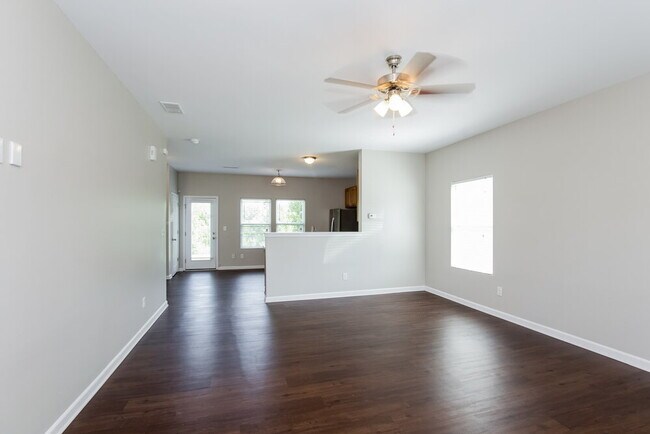 Building Photo - 4828 Abercromby St