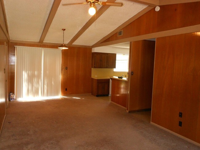 Building Photo - 11501 Ridge Dr