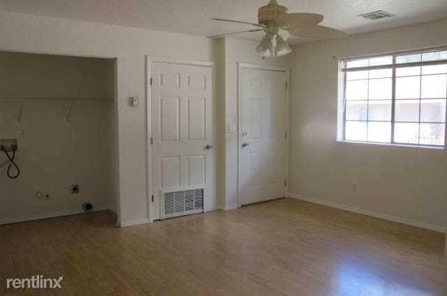 Building Photo - 2 br, 1 bath Duplex - 1504 N Alabama St