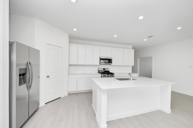 Foto del edificio - 16310 Chestnut Hvn Ln