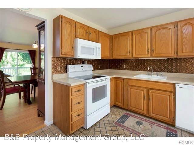 Building Photo - 2 br, 2.5 bath House - 325 Cornwall Meadows