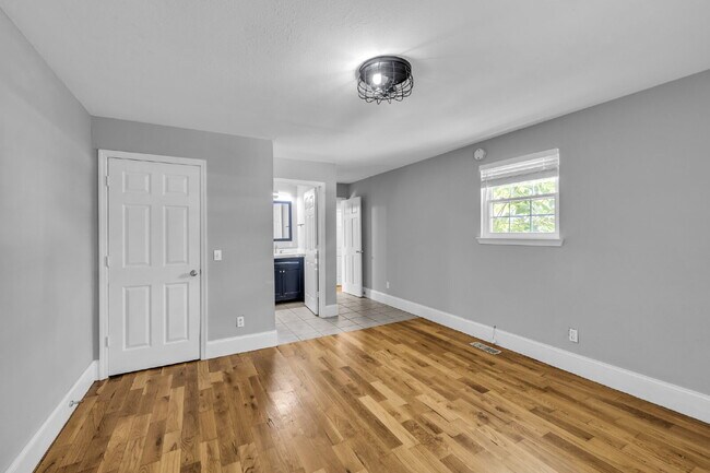Foto del edificio - Sleek Highland Park Unit – Great Location,...