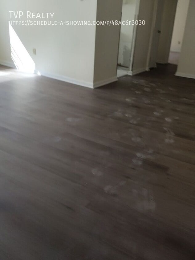 Foto principal - 17 E Erie Ave