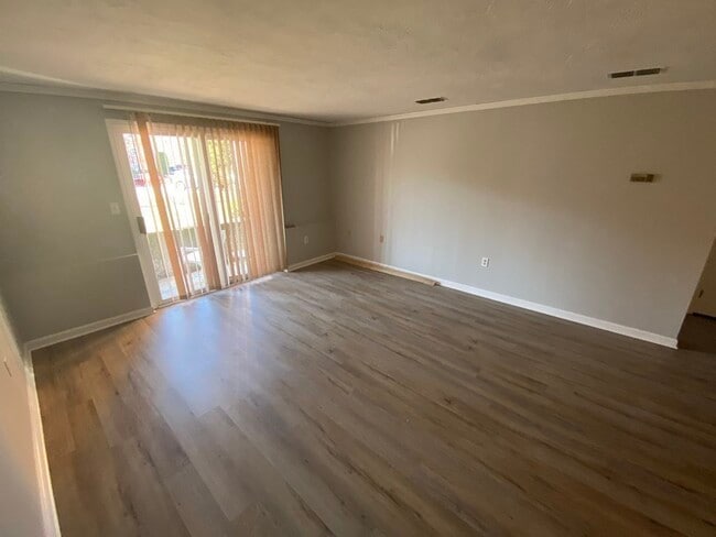 Building Photo - 362 Neponset St