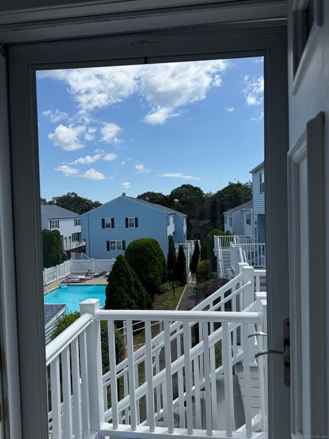 Foto del edificio - 14 1/2 Fairview Ave