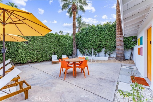 Building Photo - 502 Calle Santa Rosa S