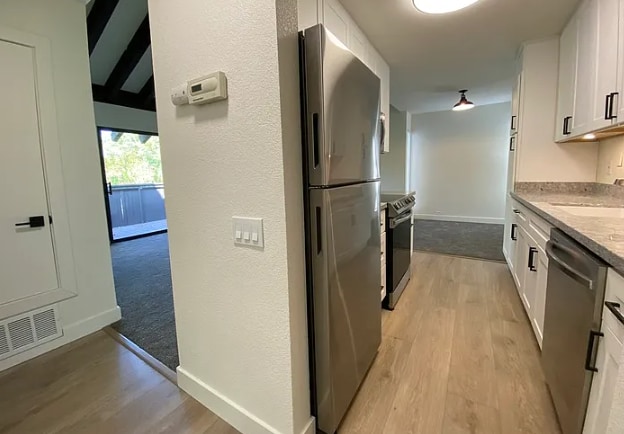 Foto del edificio - Charming 1bd/1ba Condo in Woodside HOA