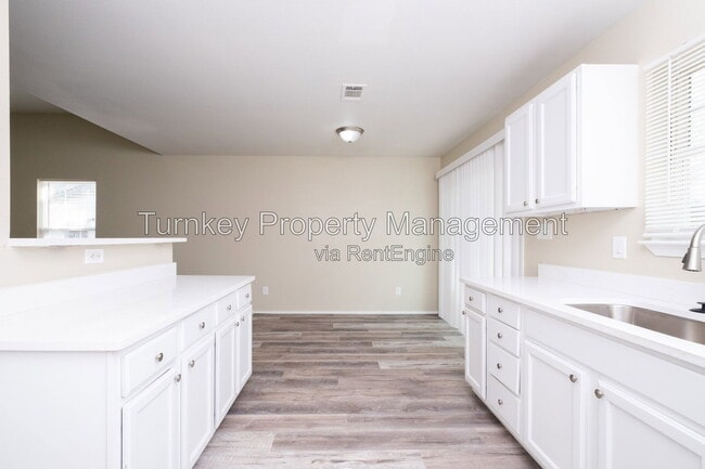 Building Photo - 4523 W 21st St