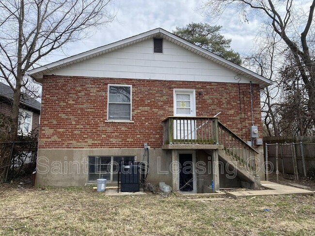 Building Photo - 1163 Sutter Ave