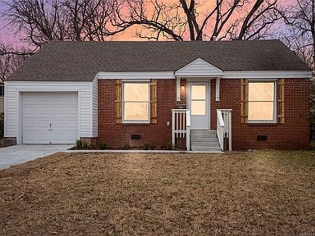 Foto del edificio - Updated 2 Bed 1 Bath Rental Home Tulsa
