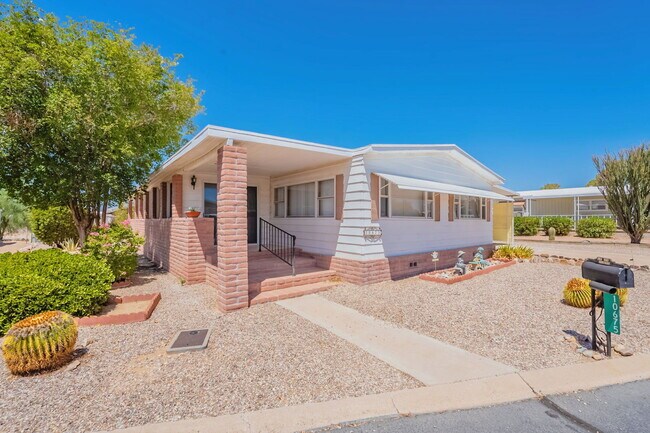 Building Photo - 10675 N Kilimanjaro Ave