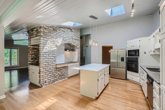 Building Photo - 7708 Gleason Road, Edina, MN, 55439