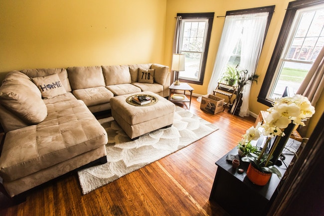 Living Room - 76 Greenfield St