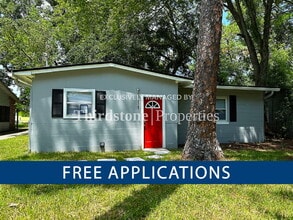 3347 Phyllis St