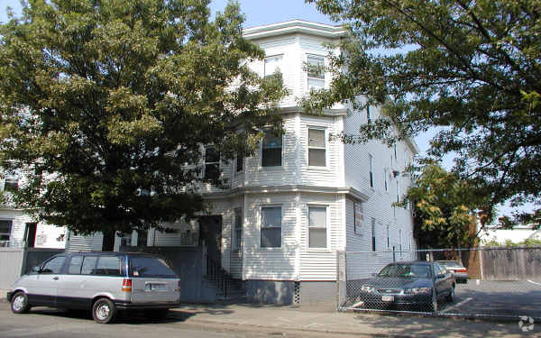 Primary Photo - 183-185 Chestnut St