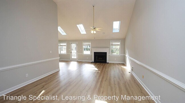 Building Photo - 3 br, 2.5 bath House - 5301 Harrington Gro...