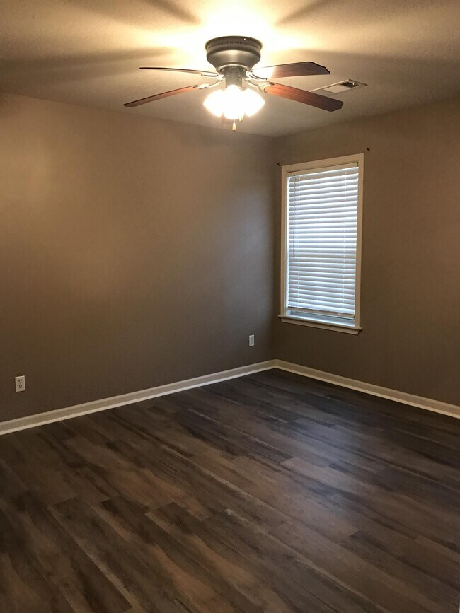 1405 S 12th St, Paragould, AR 72450 Townhome Rentals in Paragould AR