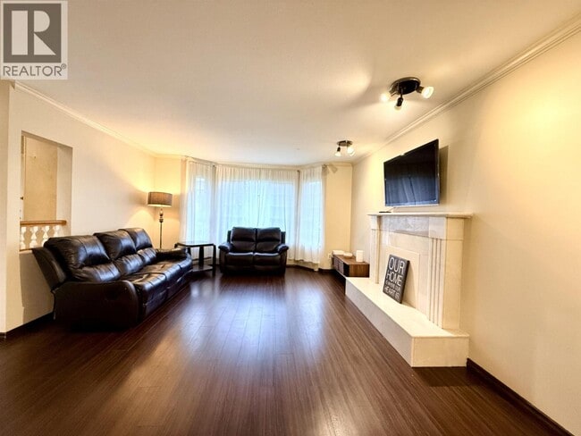 Photo du bâtiment - 754 W 69th Ave