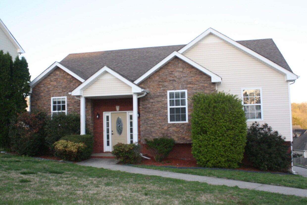 Primary Photo - 2179 Powell Rd