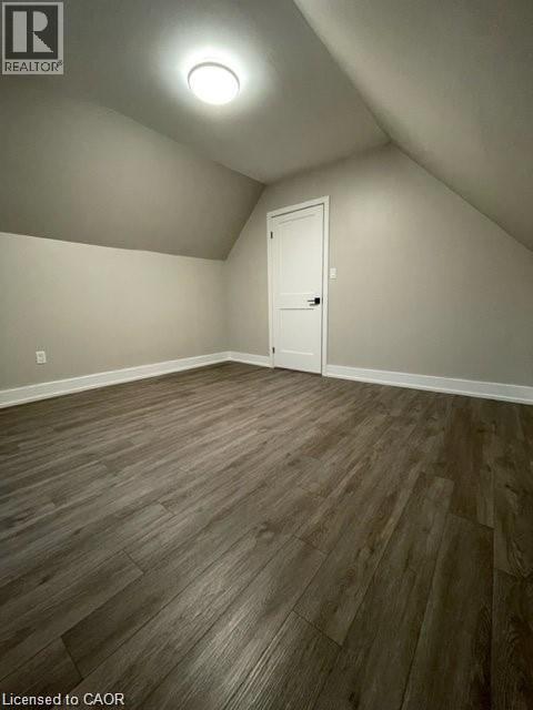 Building Photo - 526 King St E