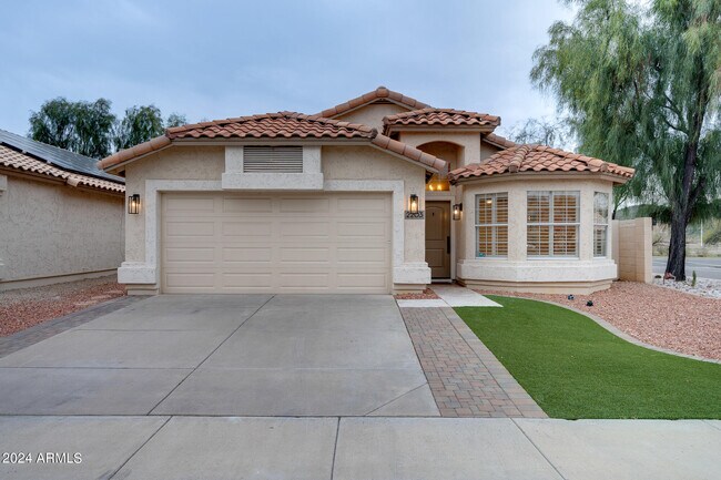 Foto del edificio - 2203 E Crest Ln