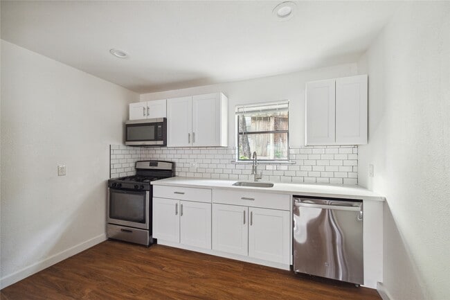 Building Photo - 4210 Delhi St