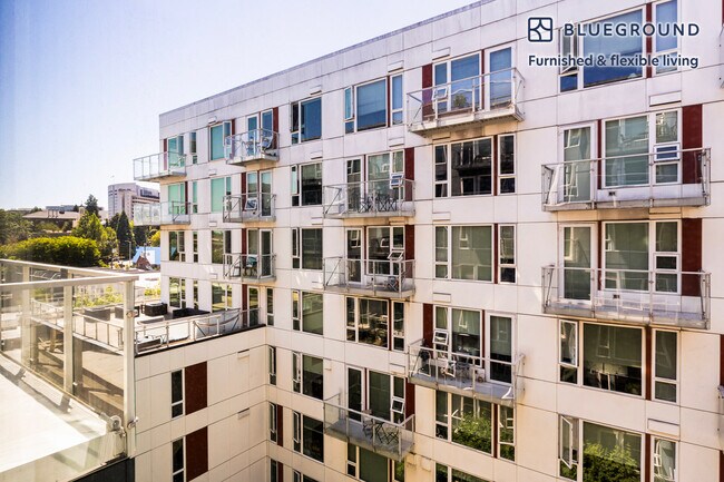 Foto del edificio - 1414 10th Ave