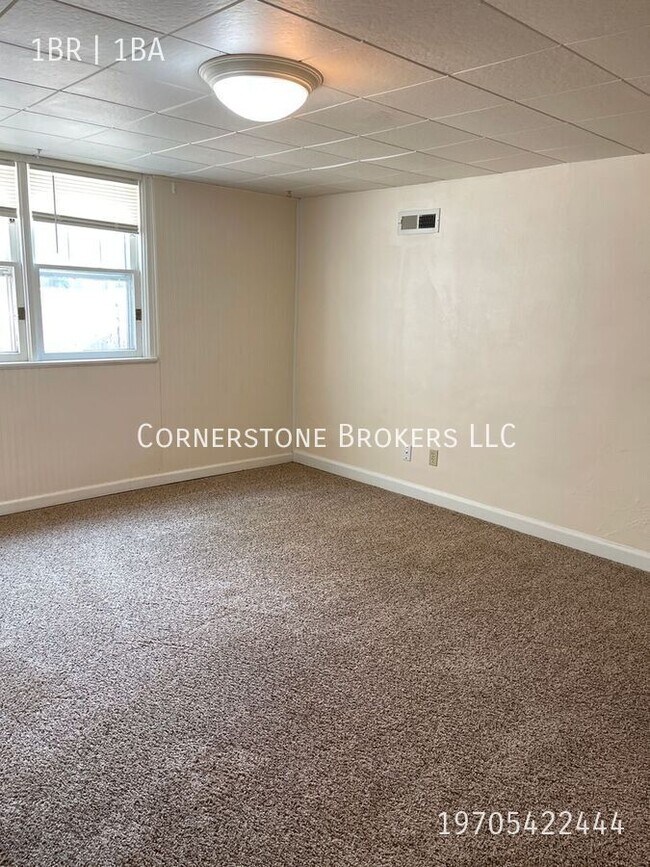 Foto del edificio - Affordable Basement Apartment