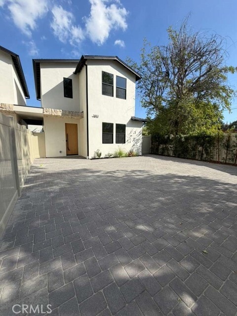 Foto del edificio - 5902 Donna Ave