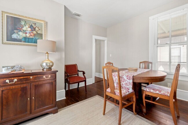 Foto del edificio - Downtown Smithfield: Beautiful, furnished apartment for rent