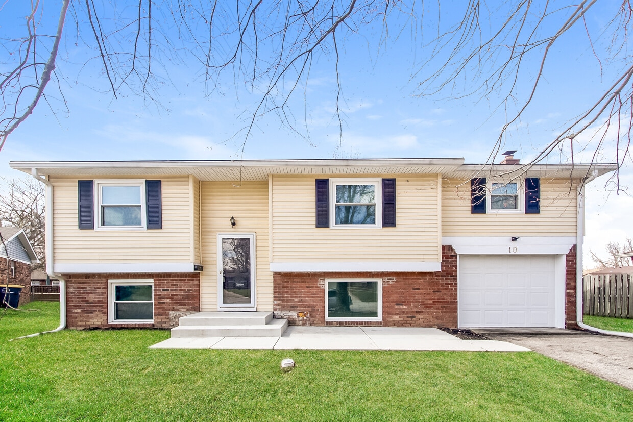 10 Whitewood Ct, Beech Grove, IN 46107 House Rental in Beech Grove