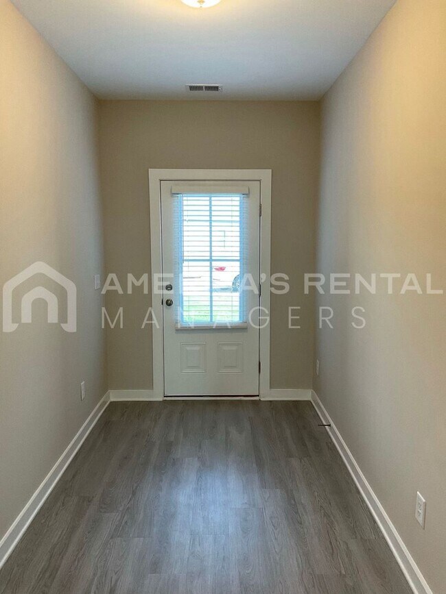 Foto del edificio - Home for Rent in Clanton, AL!!! Available ...
