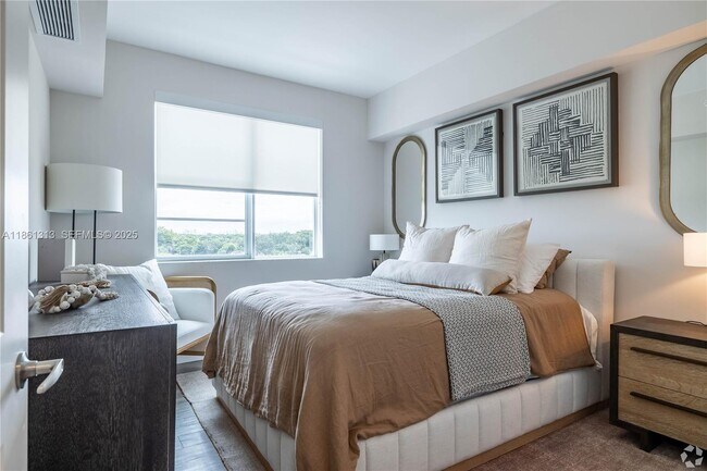 Foto del edificio - 19277 NW 27th Ave