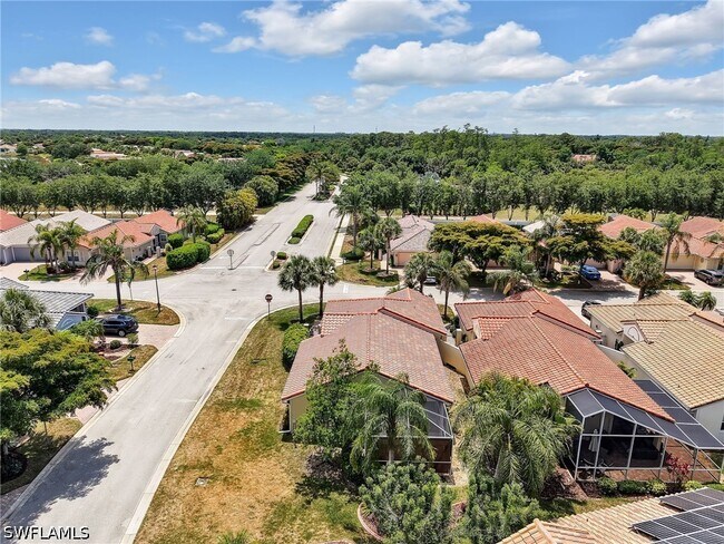 Foto del edificio - 20072 Serene Meadow Ln