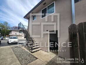 Building Photo - 1343 Shawn Dr