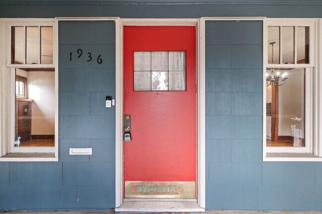 Foto del edificio - Craftsman-Style 3-Bedroom Home Near Downtown Bremerton