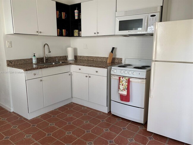 Foto del edificio - 750 NE 86th St