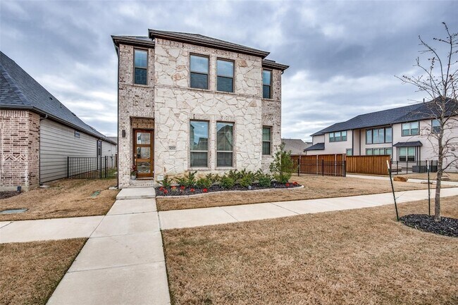 Building Photo - 4211 Curtiss Dr