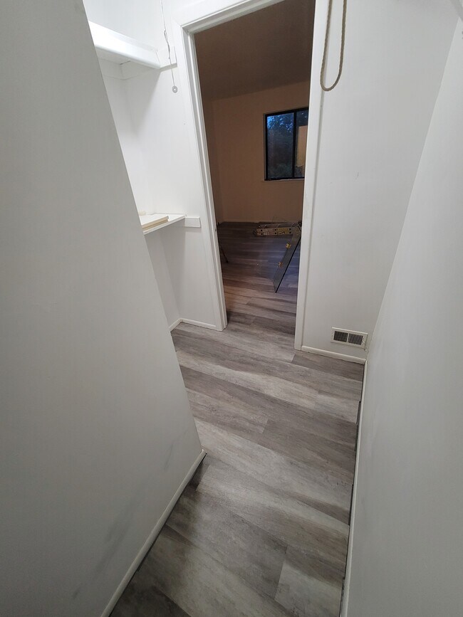 Foto del edificio - 1303 Morris Ct