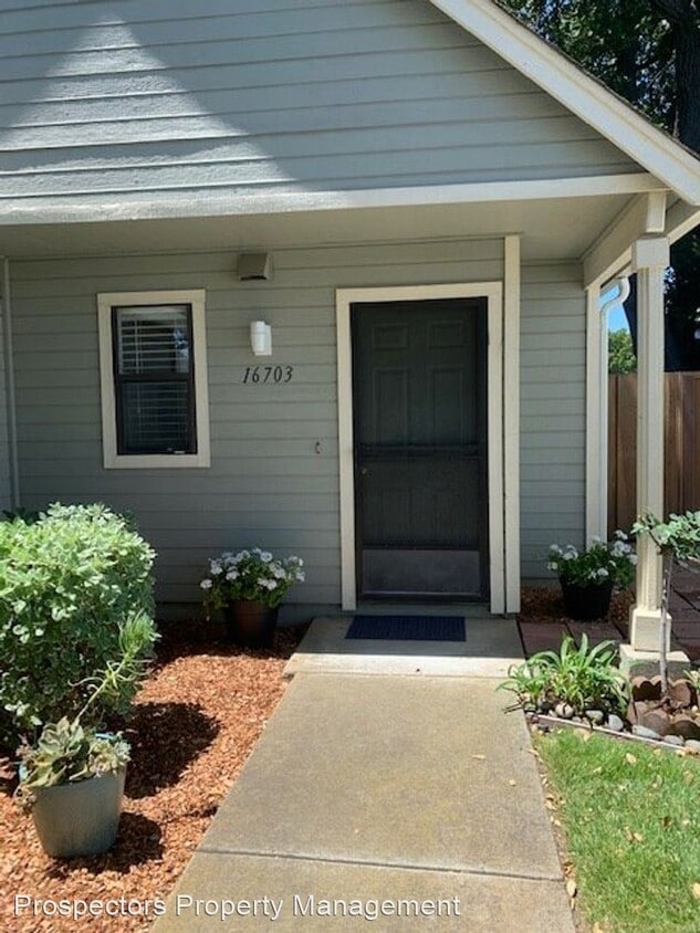 Primary Photo - 1 br, 1 bath House - 16703 Audrey Dr